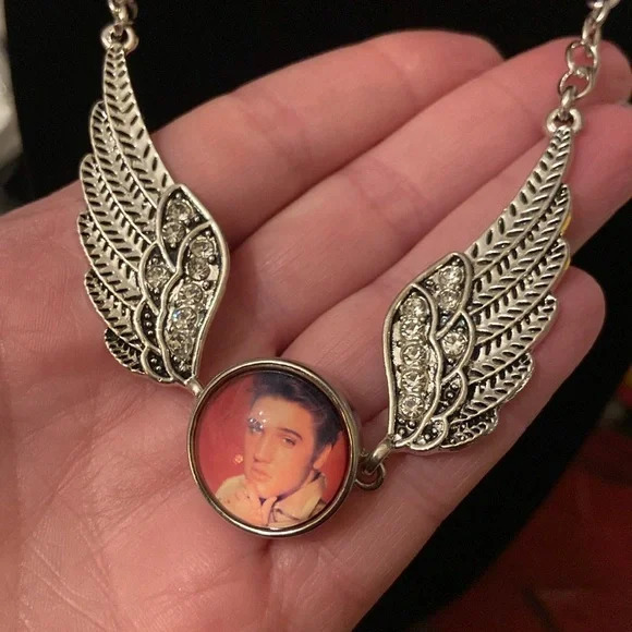 - Elvis Snap Button Necklace - Picture 3 of 8